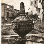 Carte Postale : Fontaine et Eglise